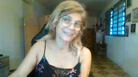 francelune online show from 02-05-26, 01:49