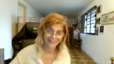 francelune online show from 02-08-26, 12:08