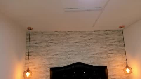          online show from 03-18-26, 02:04