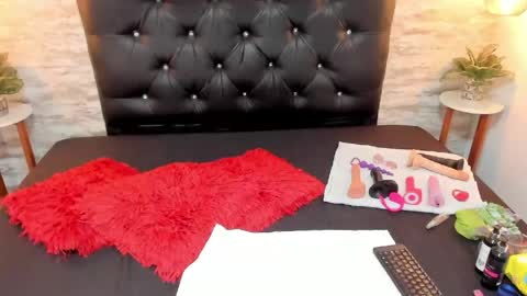          online show from 05-14-26, 03:13