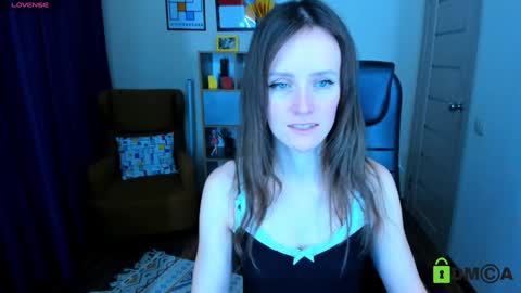 Snapshot of francescacollins chatting on 02-07-25, 01:22 Fran online show from 02-07-25, 01:22