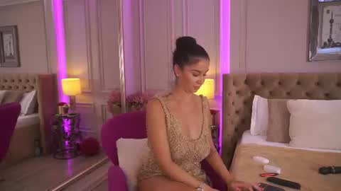 Snapshot of francescadante chatting on 06-27-26, 12:22 francescadante online show from 06-27-26, 12:22