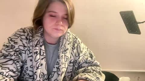 Snapshot of francescafey chatting on 09-19-25, 04:47 francescafey online show from 09-19-25, 04:47