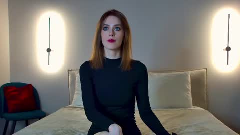 Snapshot of francesday chatting on 06-14-26, 02:41 Frances online show from 06-14-26, 02:41