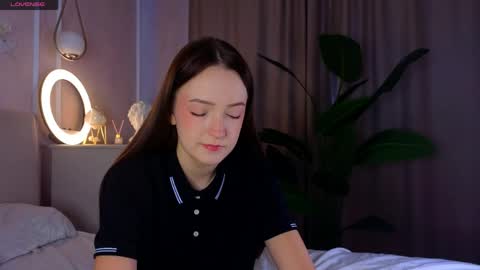 Marybrown eye Katy gray eye online show from 03-04-26, 06:08