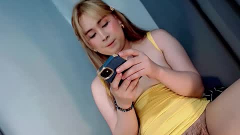 LOVE online show from 12-19-25, 11:39