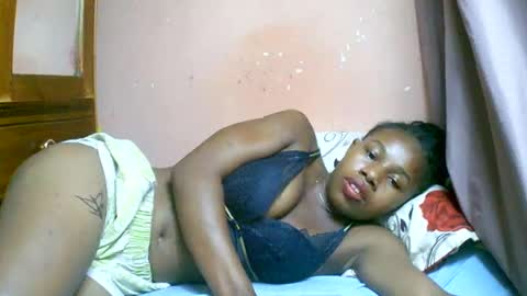 Snapshot of franciefrancie chatting on 03-04-25, 10:16 francilla online show from 03-04-25, 10:16