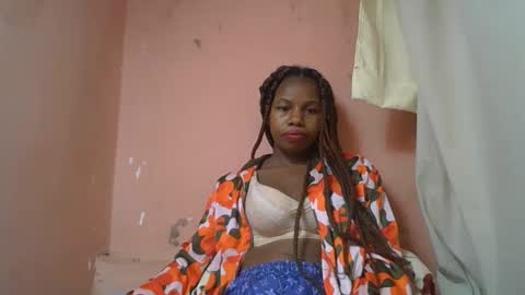 Snapshot of franciefrancie chatting on 03-10-25, 12:26 francilla online show from 03-10-25, 12:26