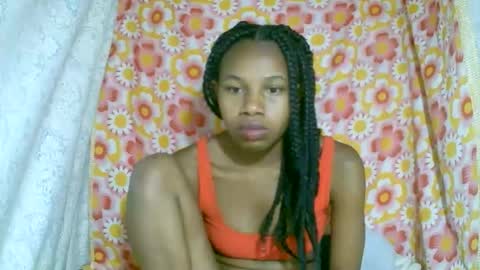 Snapshot of franciefrancie chatting on 10-31-25, 11:00 francilla online show from 10-31-25, 11:00