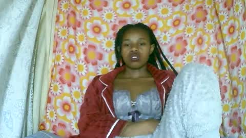 Snapshot of franciefrancie chatting on 11-15-25, 10:48 francilla online show from 11-15-25, 10:48