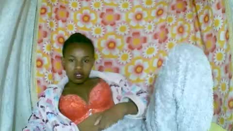 Snapshot of franciefrancie chatting on 11-26-25, 10:33 francilla online show from 11-26-25, 10:33