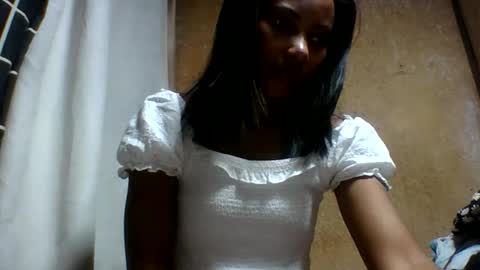 Snapshot of francine1507 chatting on 05-06-26, 06:08 francine1507 online show from 05-06-26, 06:08