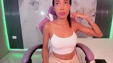 Laura online show from 02-11-26, 07:30