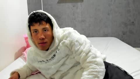 Snapshot of franco_demons_ chatting on 12-25-24, 08:07 Franco online show from 12-25-24, 08:07