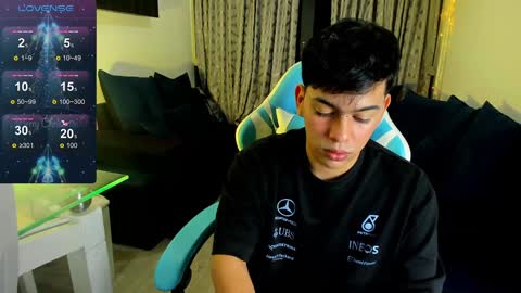 Snapshot of franco_rizzo01 chatting on 12-10-24, 11:51 frank online show from 12-10-24, 11:51