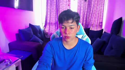 Snapshot of franco_rizzo01 chatting on 01-05-25, 08:52 frank online show from 01-05-25, 08:52