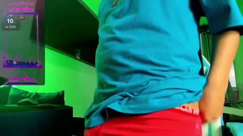 Snapshot of franco_rizzo01 chatting on 01-19-25, 11:00 frank online show from 01-19-25, 11:00