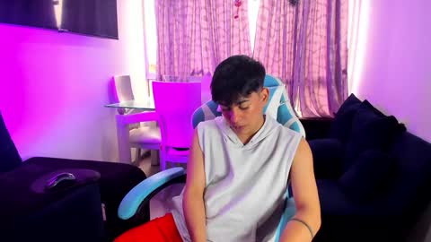 Snapshot of franco_rizzo01 chatting on 02-05-25, 09:40 frank online show from 02-05-25, 09:40