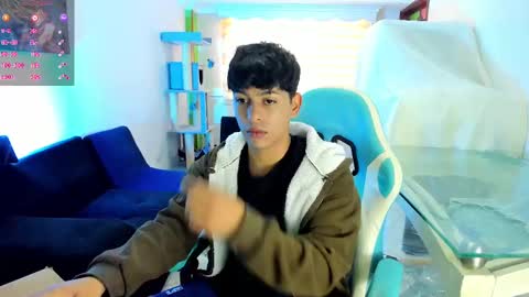 Snapshot of franco_rizzo01 chatting on 09-25-25, 08:34 frank online show from 09-25-25, 08:34