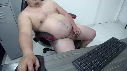 Snapshot of francoisroy chatting on 09-08-25, 07:57 Juan online show from 09-08-25, 07:57