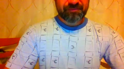 Snapshot of frank84848 chatting on 09-22-25, 07:27 Frank online show from 09-22-25, 07:27