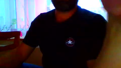 Snapshot of frank84848 chatting on 10-23-25, 02:05 Frank online show from 10-23-25, 02:05