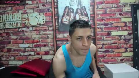 Snapshot of frank_millers chatting on 01-29-25, 11:04 Frank online show from 01-29-25, 11:04