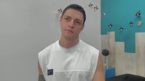 Snapshot of frank_millers chatting on 09-29-25, 08:24 Frank online show from 09-29-25, 08:24