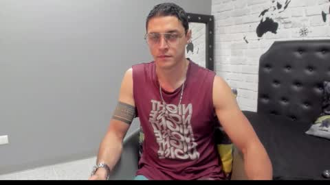 Snapshot of frank_millers chatting on 11-12-25, 12:11 Frank online show from 11-12-25, 12:11