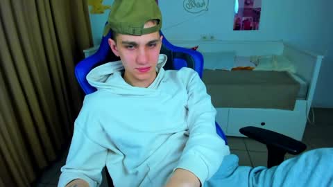 Frank online show from 04-19-26, 05:07