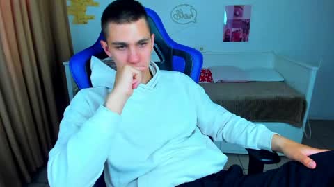 Frank online show from 06-04-26, 04:07
