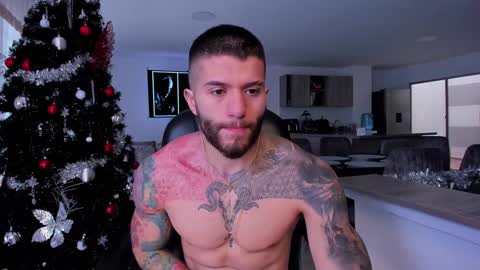 Snapshot of frankfarrellx chatting on 01-04-25, 05:58 Frank Farrell. Hey remember to give me a thumbs up Ty online show from 01-04-25, 05:58