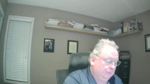 frankie6207 online show from 10-25-25, 06:21
