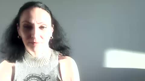 frankieteasing online show from 01-06-25, 01:52