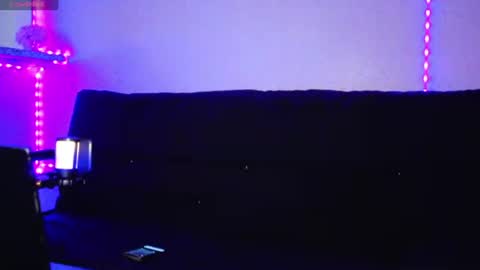 Snapshot of frankoafterdark chatting on 11-03-25, 01:19 Franco online show from 11-03-25, 01:19