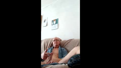 Snapshot of franskyi chatting on 01-08-26, 09:11 franskyi online show from 01-08-26, 09:11