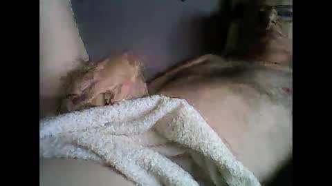 Snapshot of franznaked chatting on 05-24-26, 01:05 Frantz online show from 05-24-26, 01:05