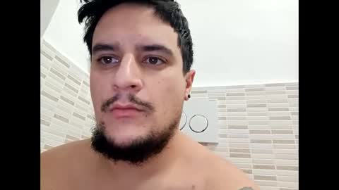 Snapshot of fraromeo2 chatting on 12-19-24, 04:24 fraromeo2 online show from 12-19-24, 04:24