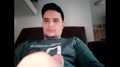 Snapshot of fraromeo2 chatting on 02-15-25, 07:16 fraromeo2 online show from 02-15-25, 07:16