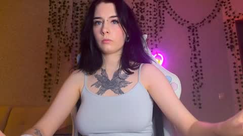 Snapshot of frau_basted chatting on 02-25-25, 03:16 mistress Bastet and mintcola online show from 02-25-25, 03:16