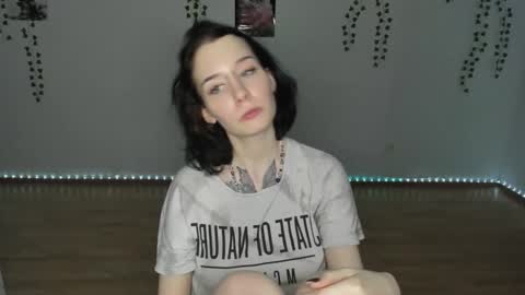 Snapshot of frau_basted chatting on 03-23-26, 12:58 mistress Bastet and mintcola online show from 03-23-26, 12:58