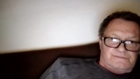 Wolfi online show from 12-21-25, 01:07