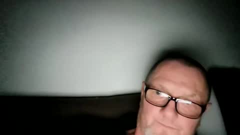 Wolfi online show from 03-06-26, 05:04