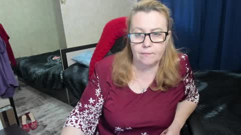 FrauMartha online show from 04-11-26, 01:37