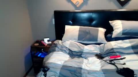 NextDoorNeighbor online show from 01-15-26, 09:29