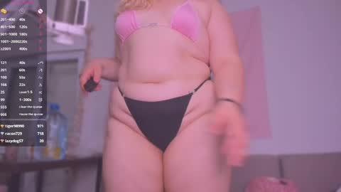Snapshot of freakcute_friends chatting on 05-28-26, 07:33 Alice online show from 05-28-26, 07:33