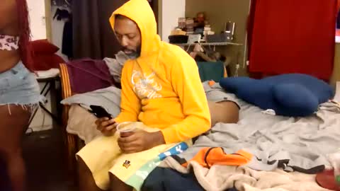 freakeazy online show from 02-06-26, 06:11