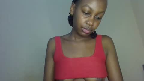 freaky_beauty online show from 05-26-26, 04:03