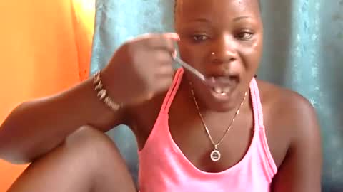 freaky_dolly online show from 01-10-25, 07:57