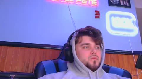 Snapshot of freaky_greek chatting on 01-15-26, 09:51 Greek God online show from 01-15-26, 09:51